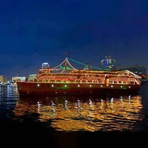 التنقل إلى 2 hrs sailing in Rustar Dhow Cruise in Creek