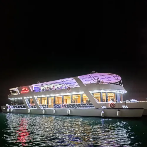 التنقل إلى Memorable Dinner in Xclusive Yacht Cruise
