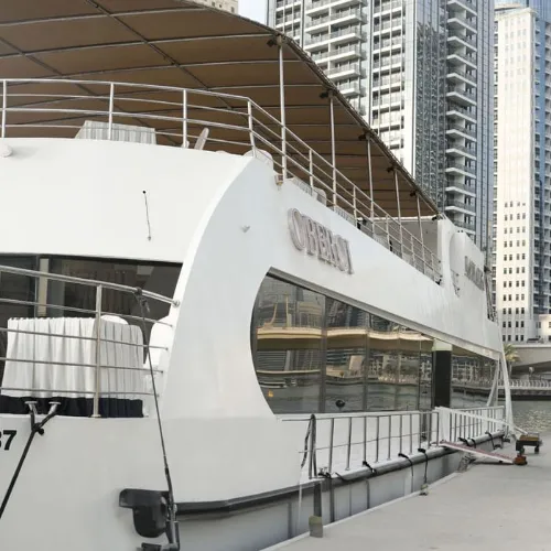 التنقل إلى Oberoi Marina Cruise