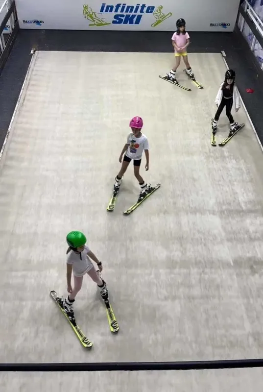 Infinite ski