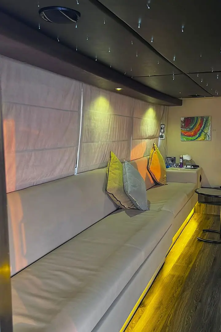 Aurora Sky 80ft Yacht