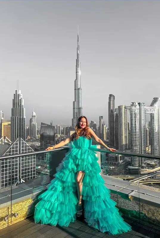 Shangri-La Balcony Flying Dress Videography Shoot