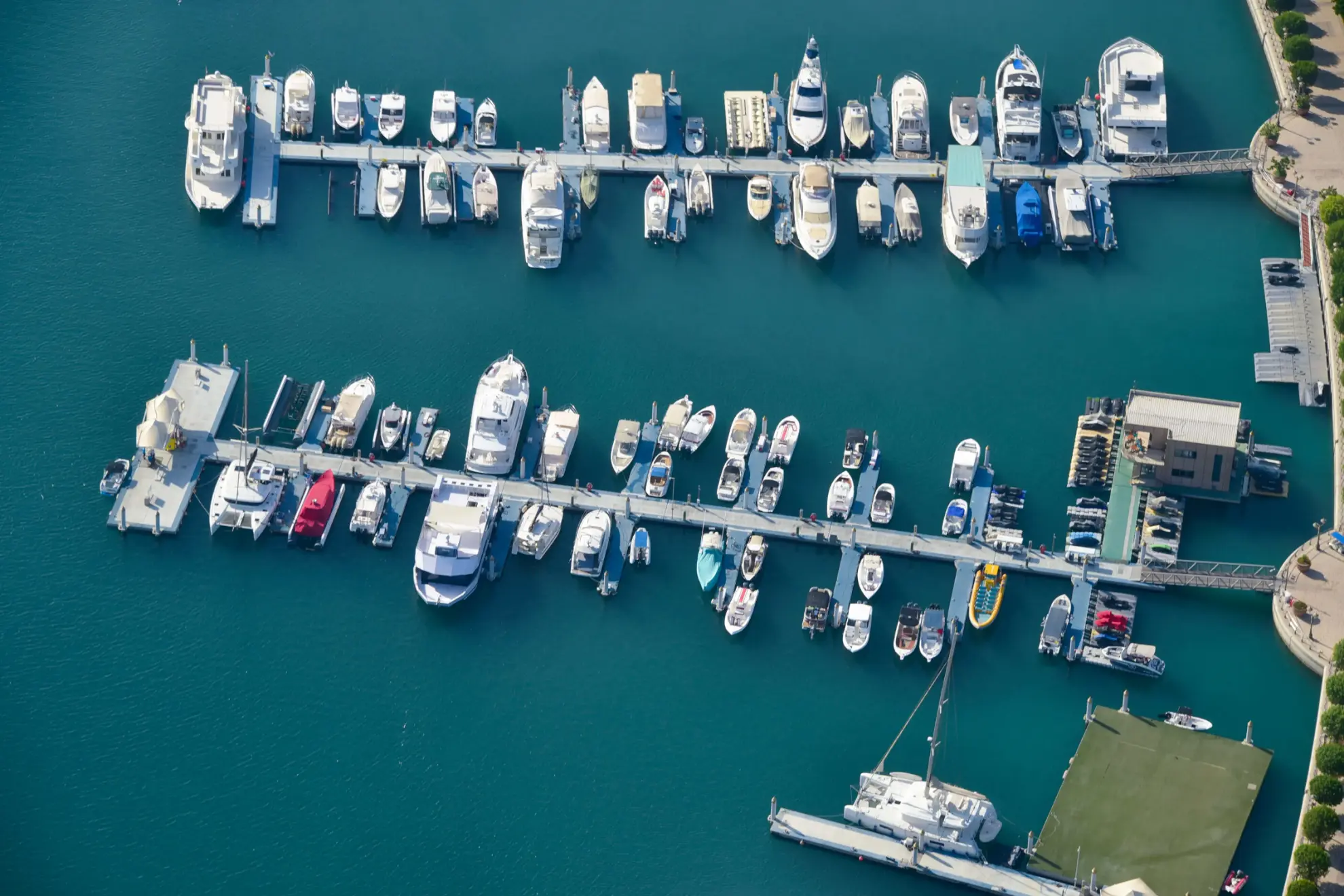 Abu Dhabi Helicopter Tour