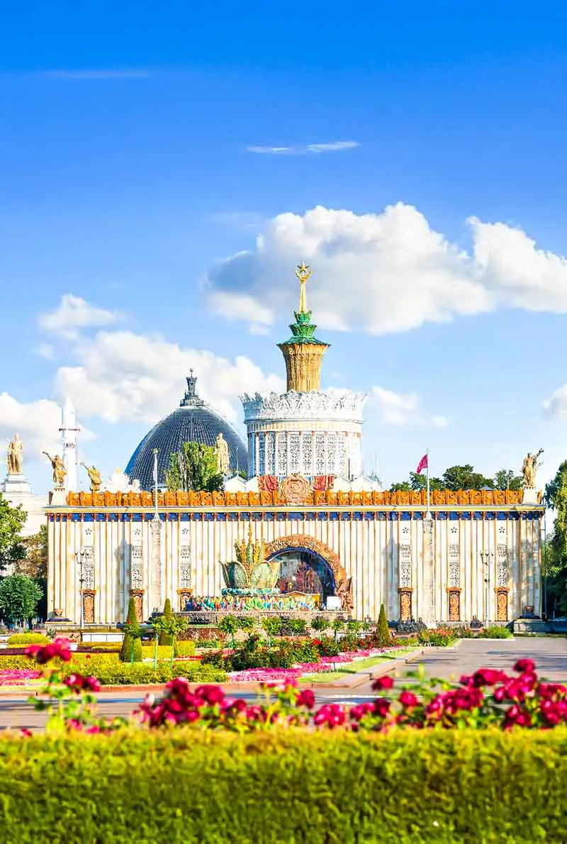 Explore Moscow with Flights & Premium Hotel