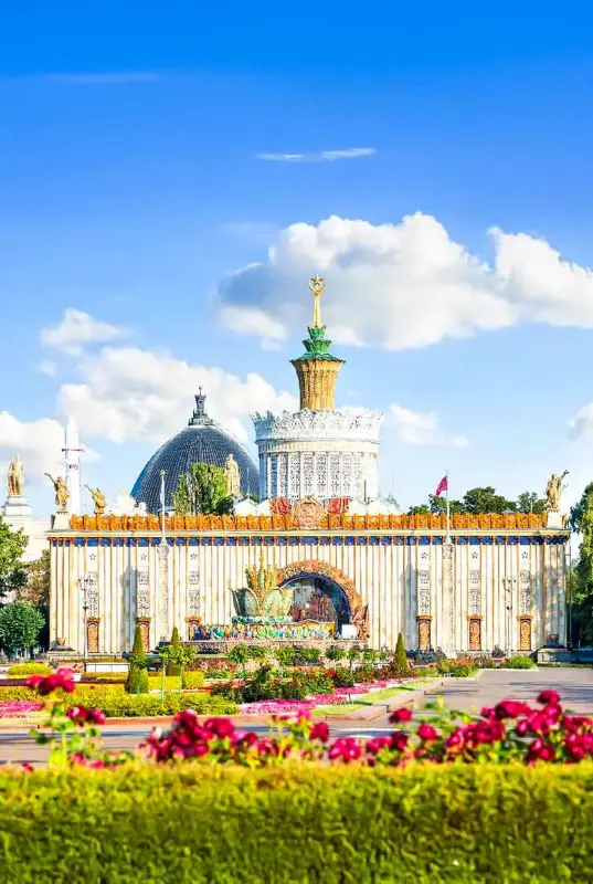 Explore Moscow with Flights & Premium Hotel