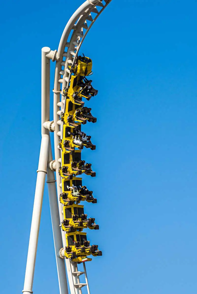 Stay at Radisson Blue Yas Island and Enjoy Exclusive Park Access