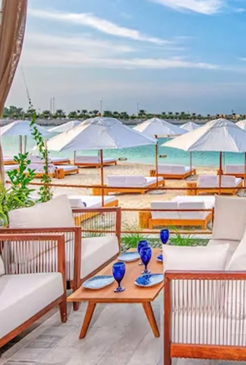 Stay at Radisson Blue Yas Island and Enjoy Exclusive Park Access