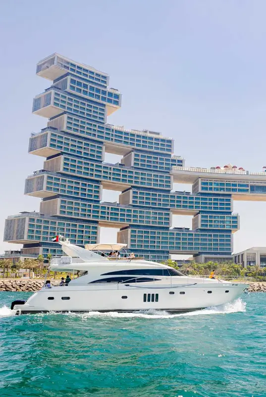 Sharing Dubai luxury Marina Yacht Tour