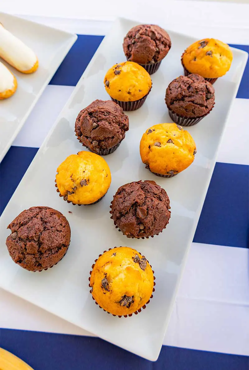 Sharing Dubai luxury Marina Yacht Tour