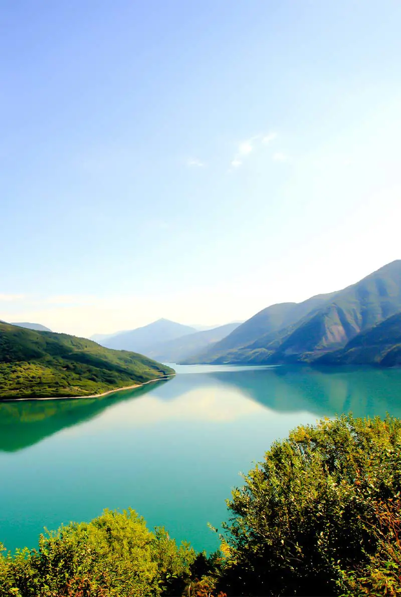 Georgia Winter Escape 2025: 3-Night Budget Tour to Tbilisi, Kakheti Vineyards & Gudauri Snowscapes