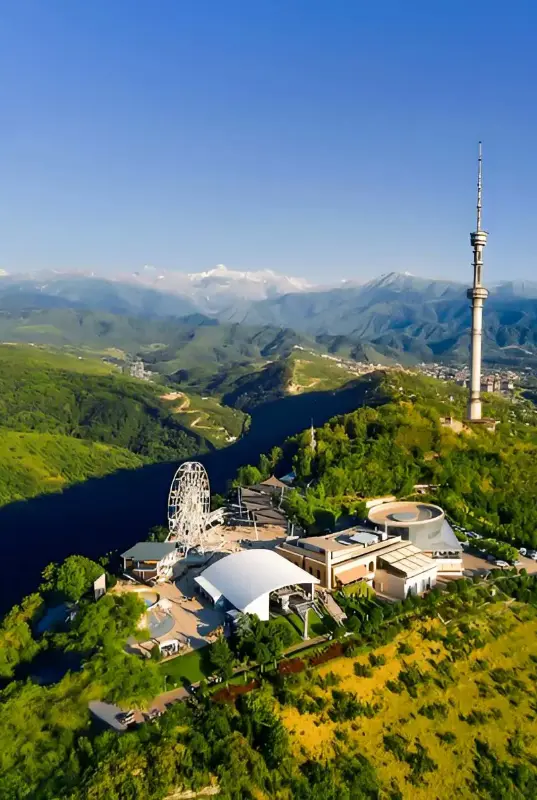 Winter Romantic Getaway 2025: 4-Day Almaty Ski Tour with Shymbulak Resort & Kok Tobe Park