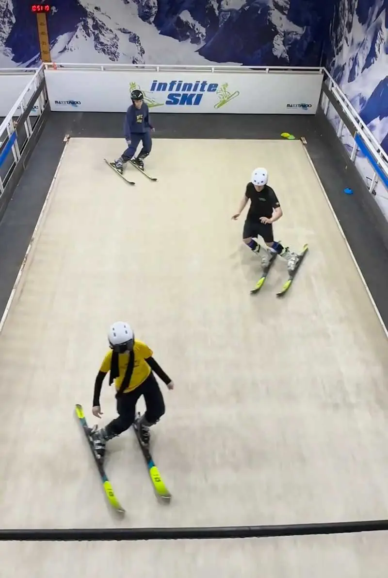 Infinite ski