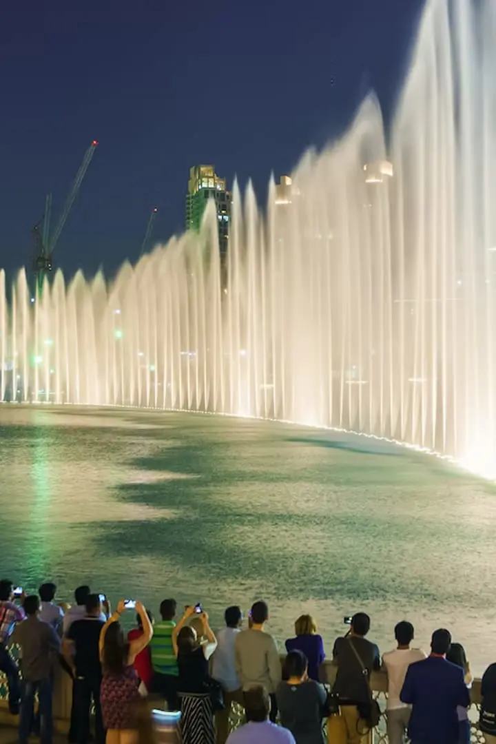 Dubai Fountain Lake Ride