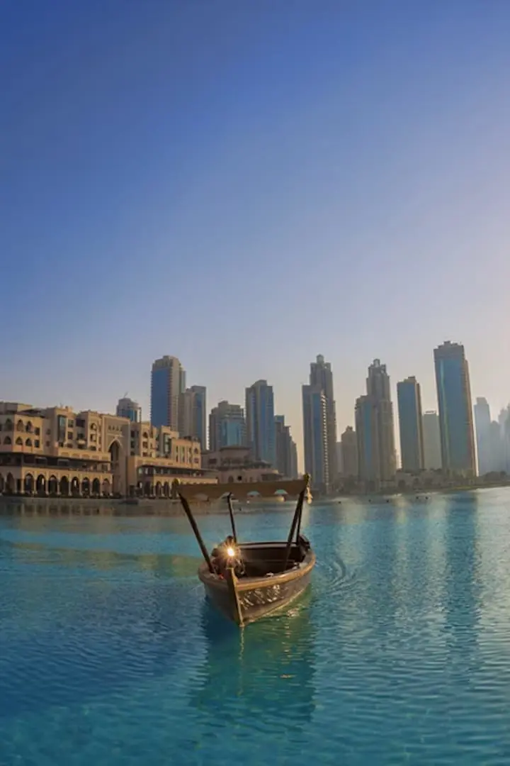 Dubai Fountain Lake Ride