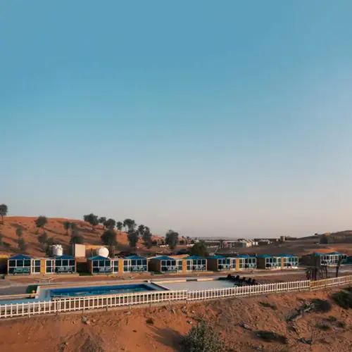 Переход к Overnight Chalet Camping Ras Al Khaimah