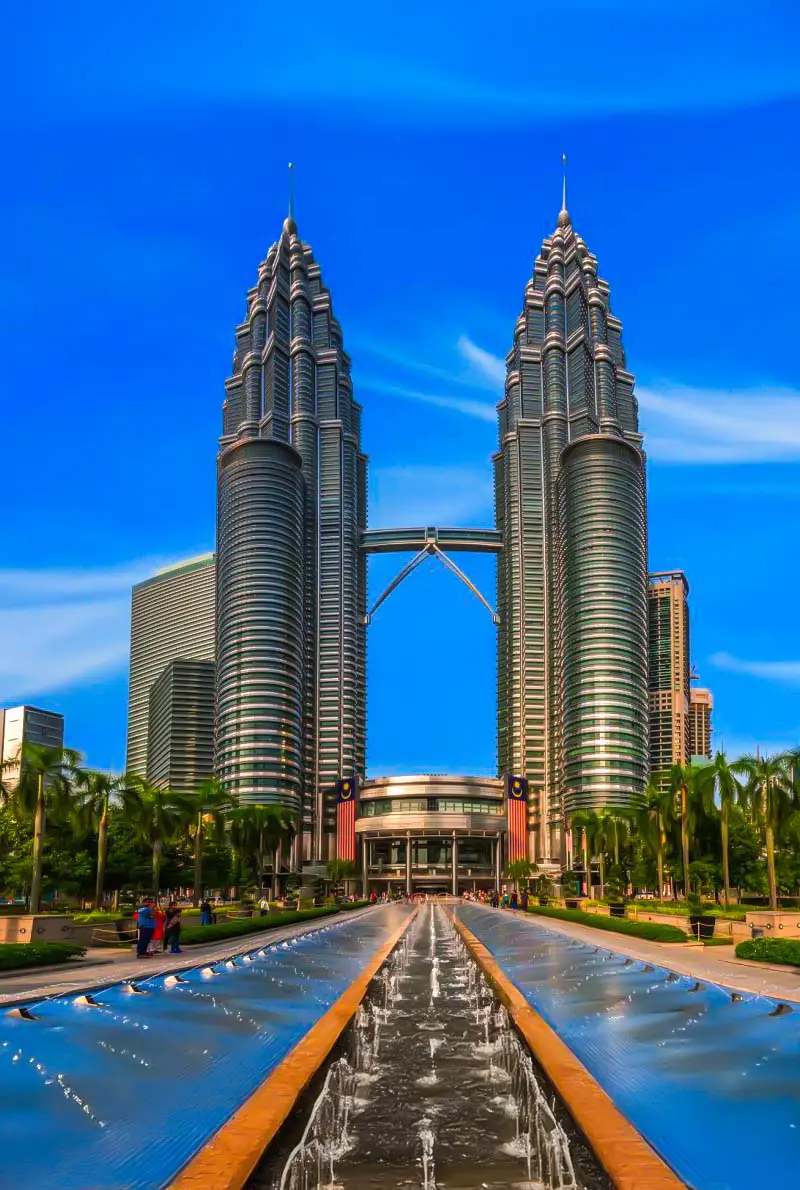 Eid Al Fitr 2025 Special: 7-Day Kuala Lumpur & Singapore Tour with Flights, Transfers, and Guided Tours