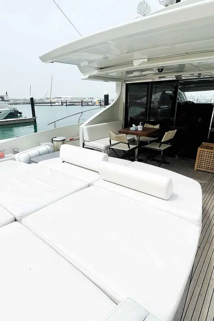 Sky Walker Sura Yacht