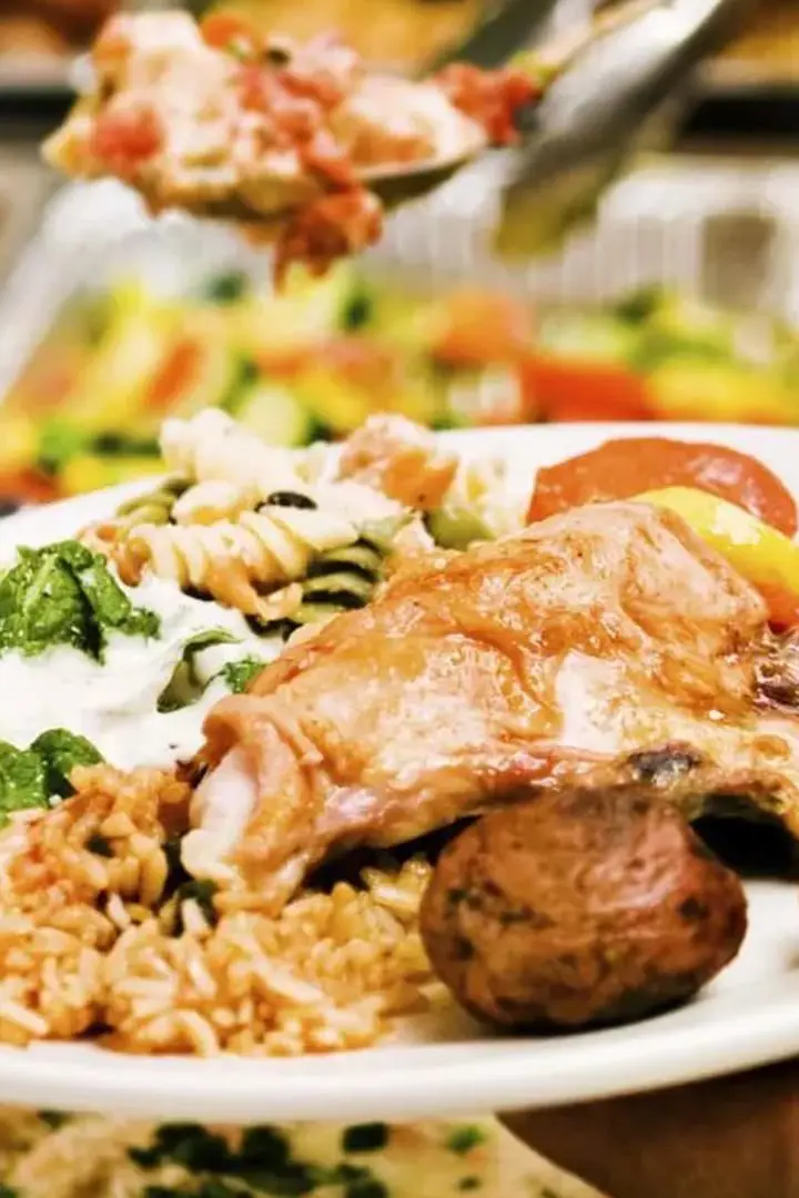 Mouthwatering food selection in Oberoi Cruise Dubai Creek