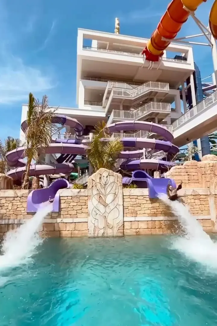Aquaventure Waterpark Dubai