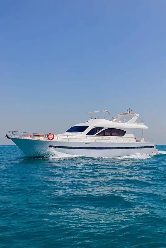 Luxury Yacht 82ft