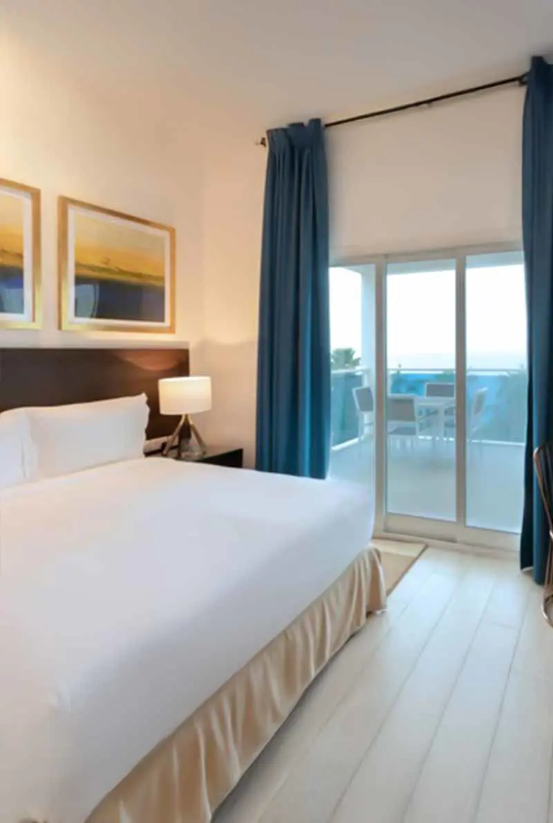 5-Star Stay at Radisson Blu Fujairah