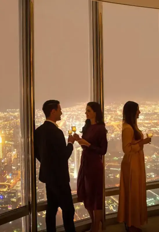 The Lounge, Burj Khalifa Level 154 +153 + 152