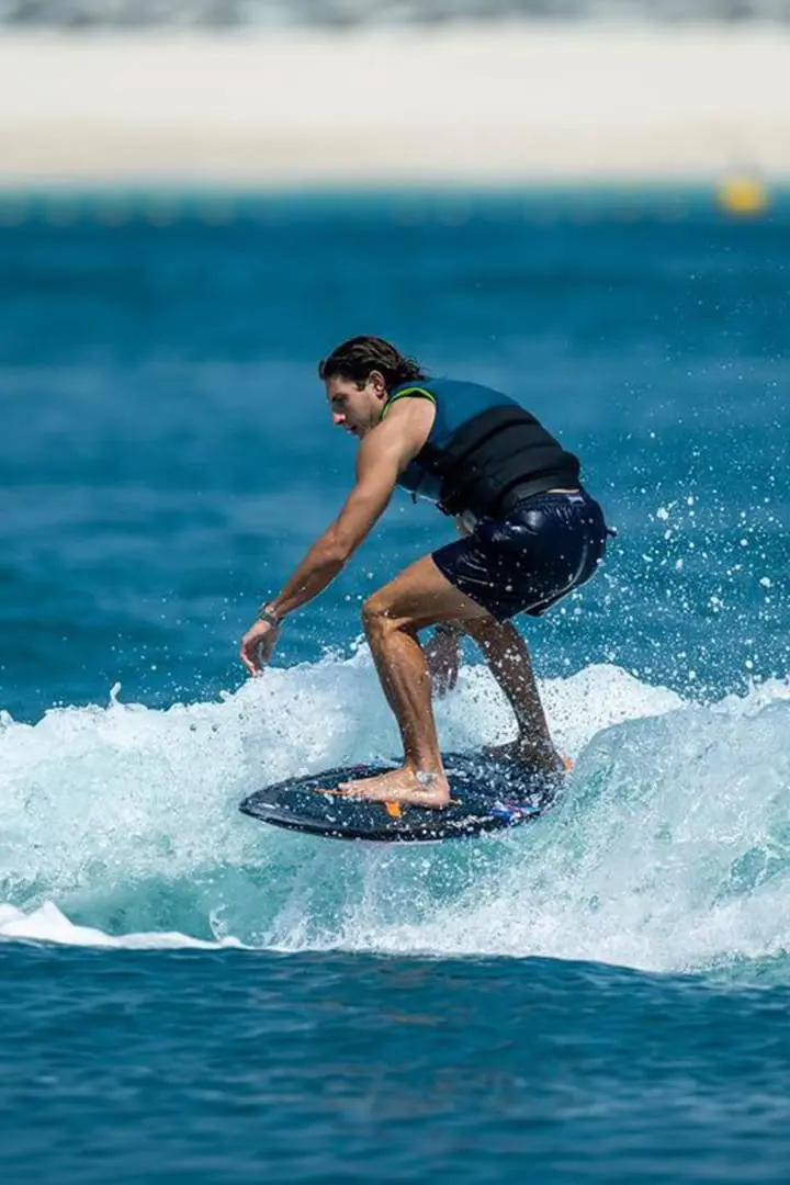 Wake Surfing Dubai