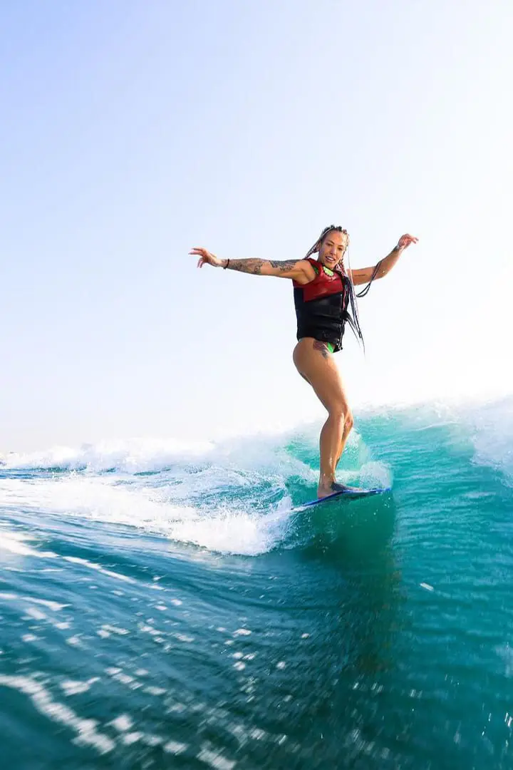 Wake Surfing Dubai