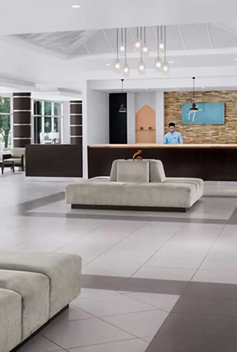 Holiday Inn Express Int City