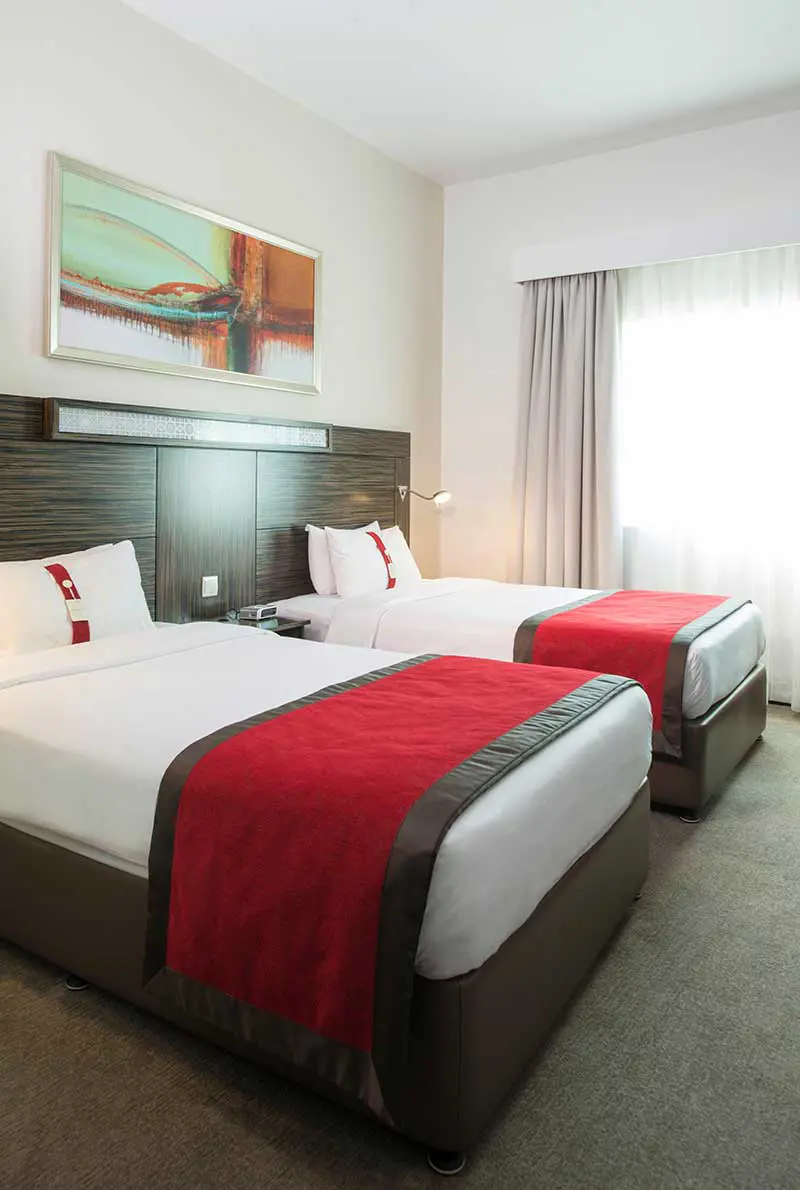 Holiday Inn Express Int City