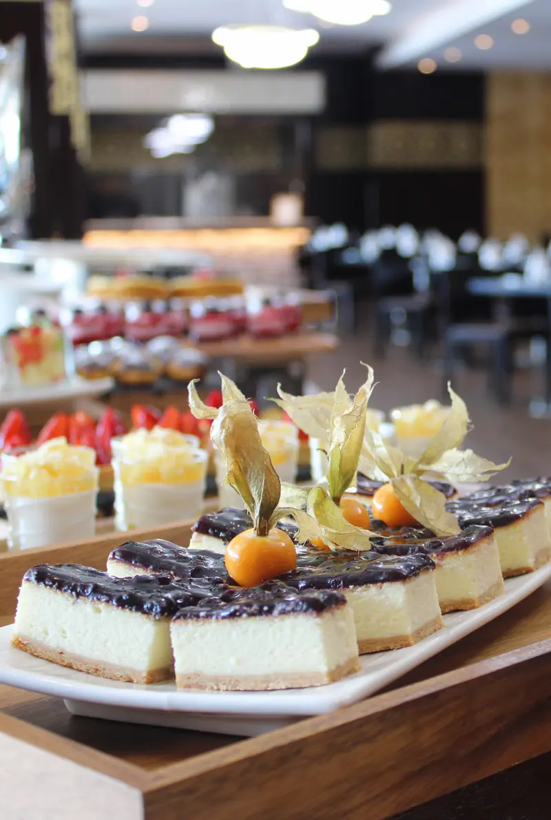 Metropolitan Al Mafraq Hotel