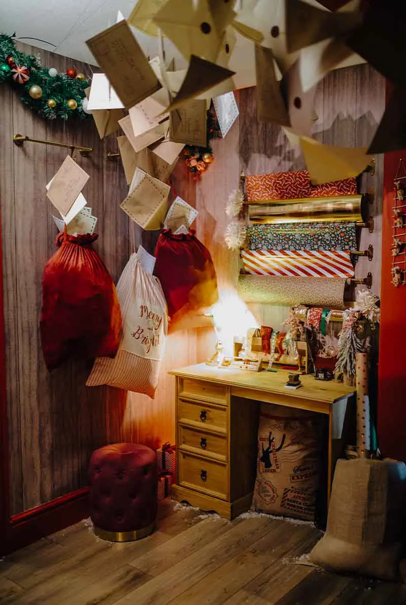 Dubai Mall's Enchanting Grotto: A Magical Christmas Experience with dear santa