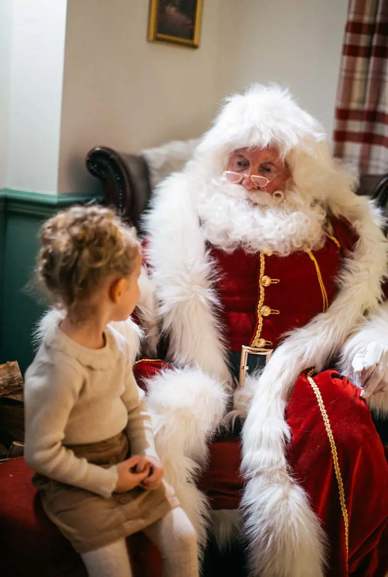 Dubai Mall's Enchanting Grotto: A Magical Christmas Experience with dear santa