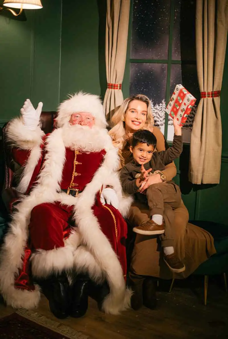 Dubai Mall's Enchanting Grotto: A Magical Christmas Experience with dear santa