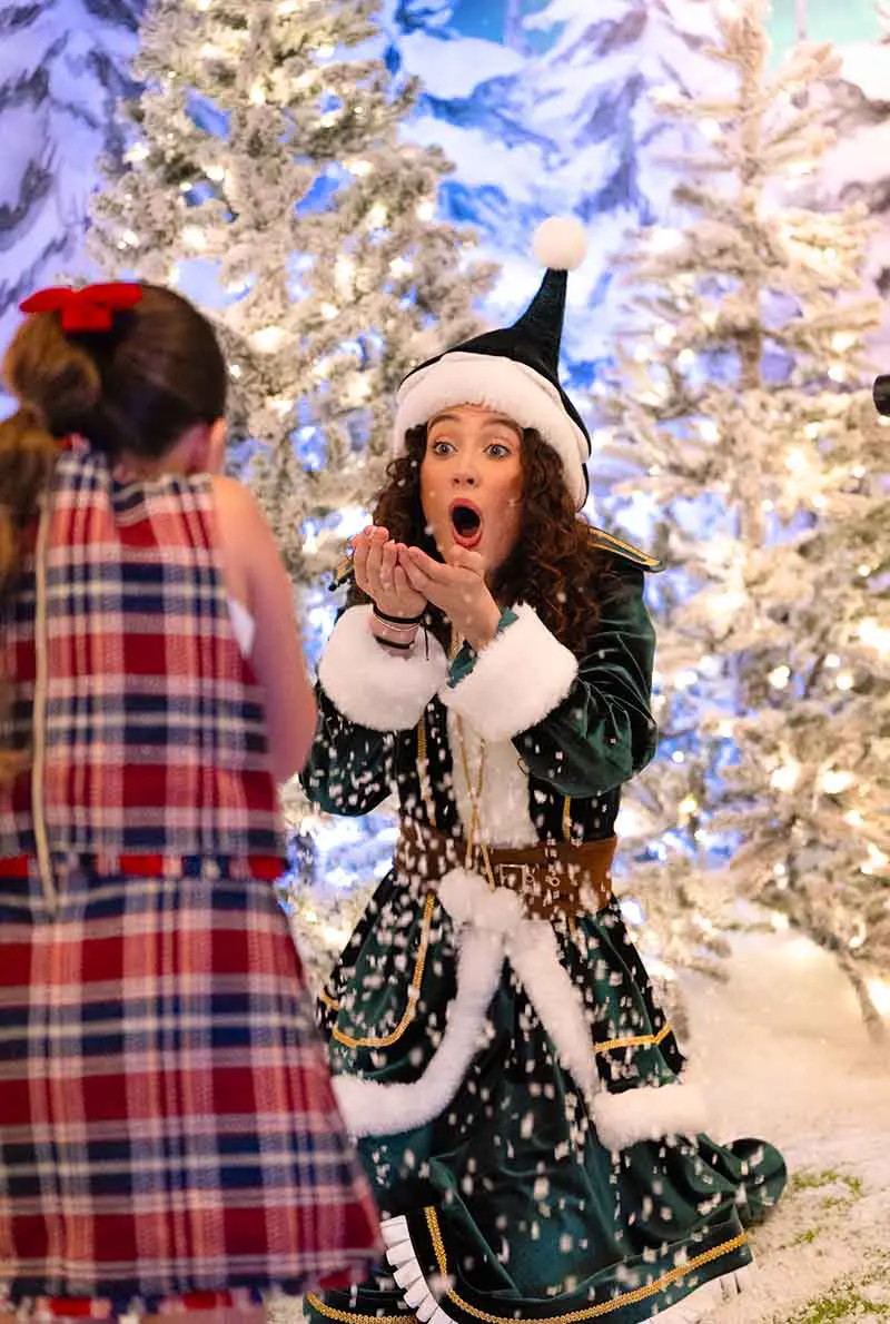 Dubai Mall's Enchanting Grotto: A Magical Christmas Experience with dear santa