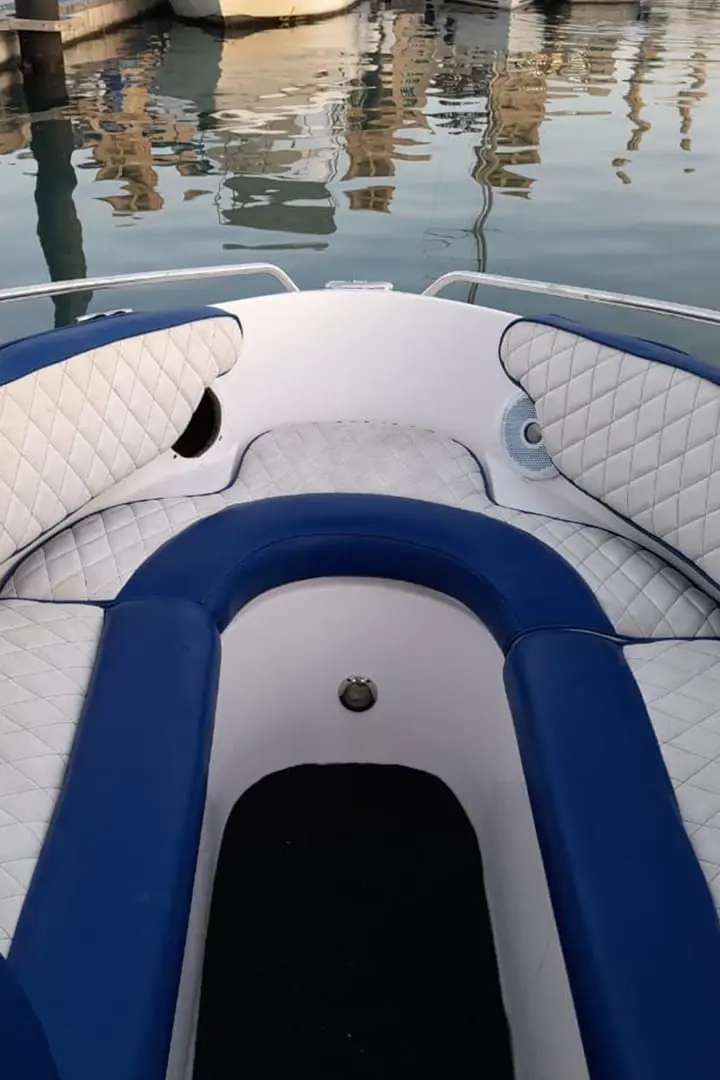 JetBoat by Luxury Yacht