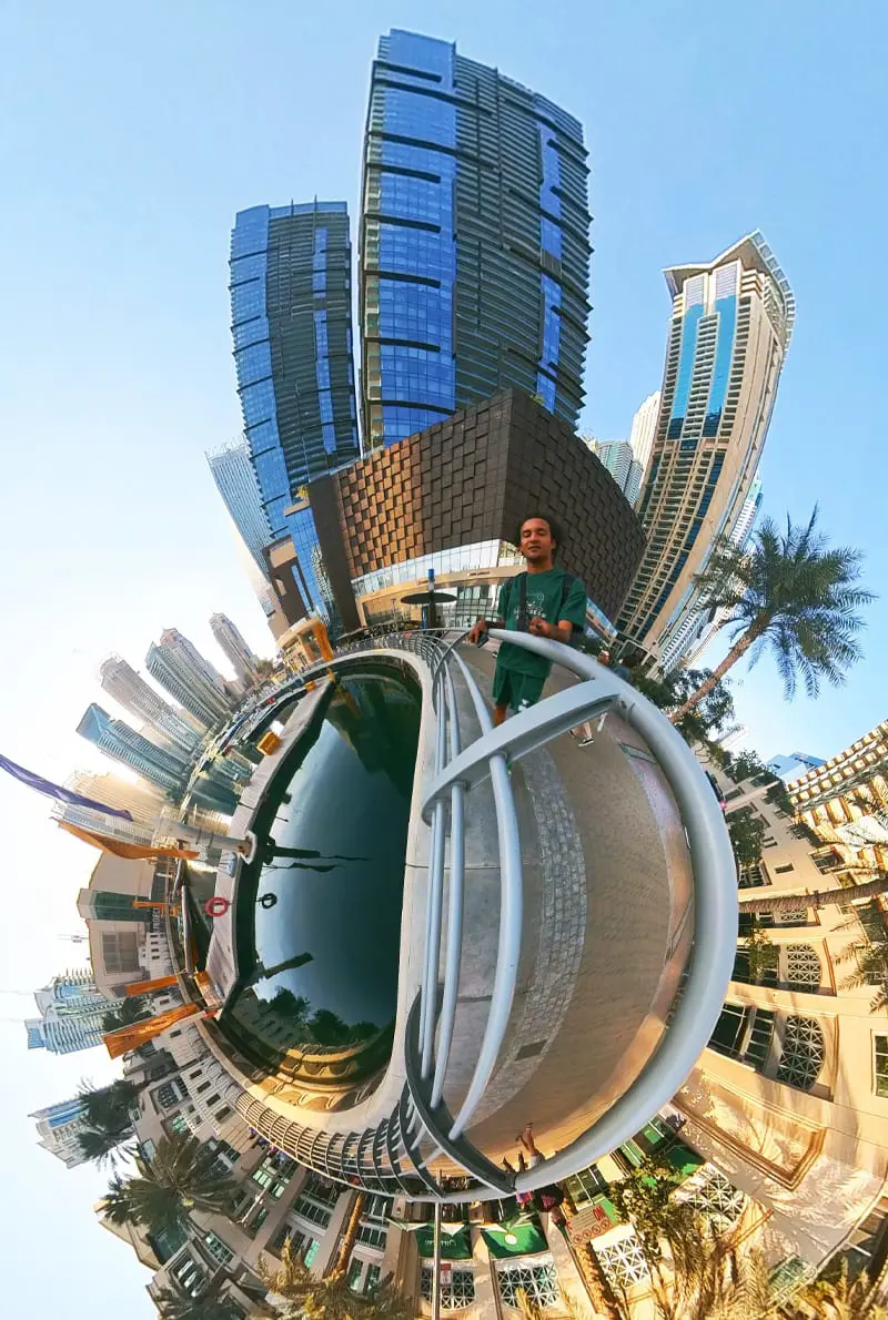 360 shot in Dubai City Tour