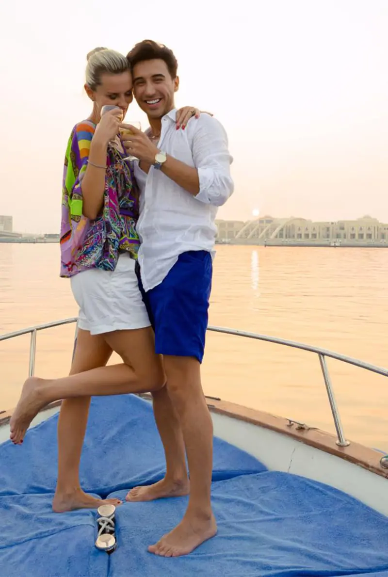 Cha Cha Boats for couple