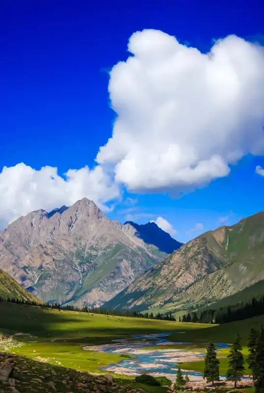 Enchanting Kyrgyzstan Getaway