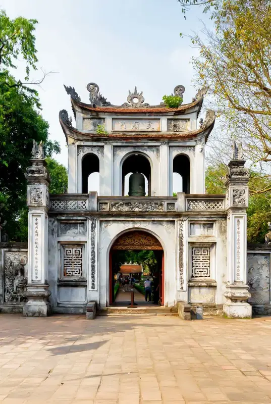 Eid ul Fitr 2025: 6-Night Vietnam Tour Package – Explore Hanoi, Ha Long Bay, Da Nang & Ho Chi Minh City