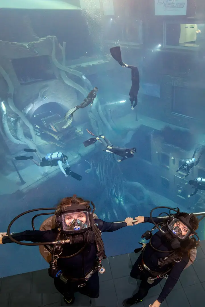 Deep Dive Dubai Sunken City Walk Experience
