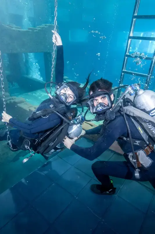 Deep Dive Dubai Sunken City Walk Experience