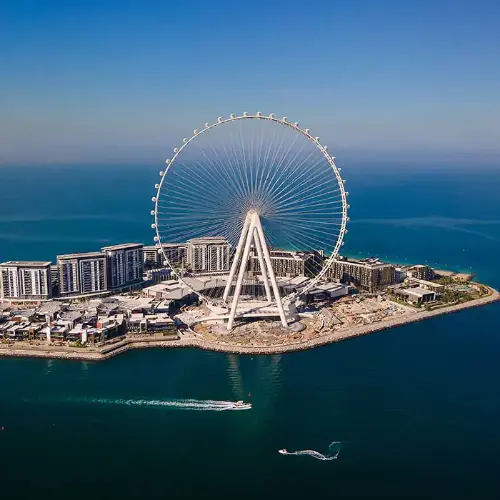 Navigating to the Ain Dubai Premium