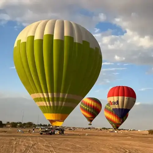 التنقل إلى Maha Hot Air Balloons