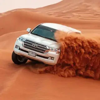 Navigating to the Royal Desert Safari in 4x4 Car & Live BBQ Dinner